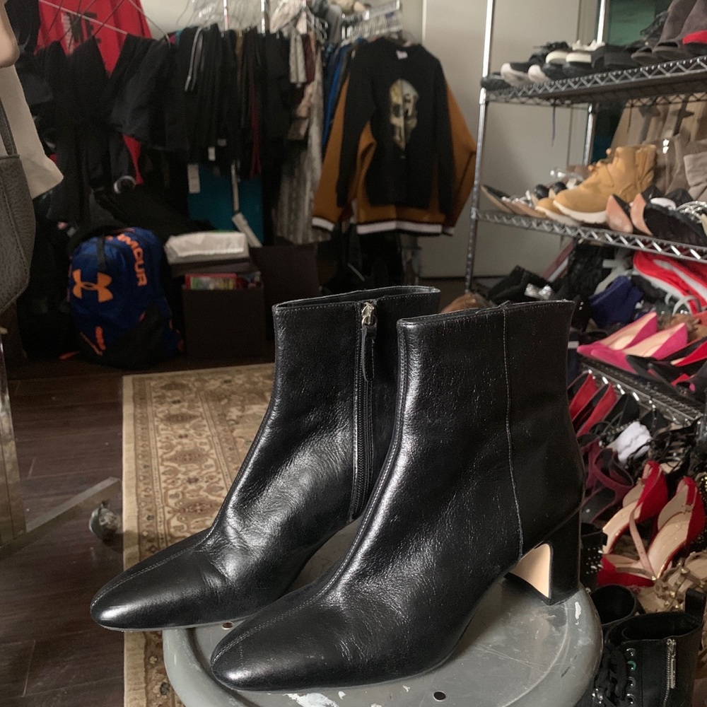 Ladies Shoes - Picture 7 of 15